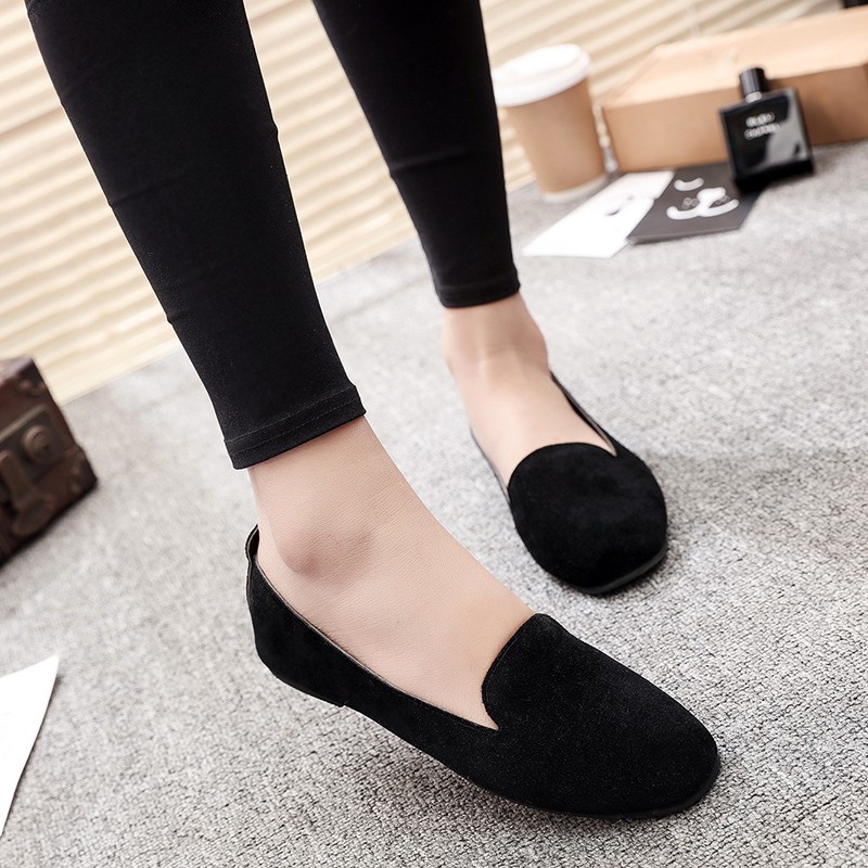 womens black flat shoes