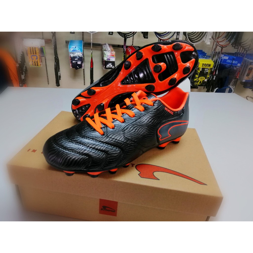 kronos football boots