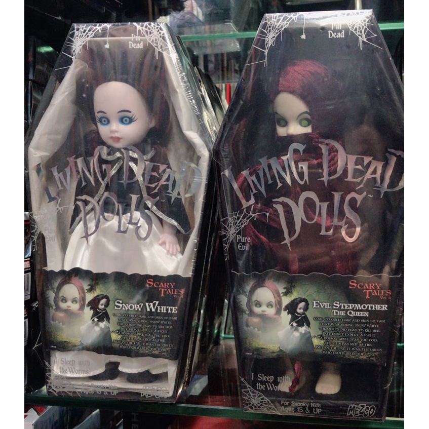 living dead dolls snow white