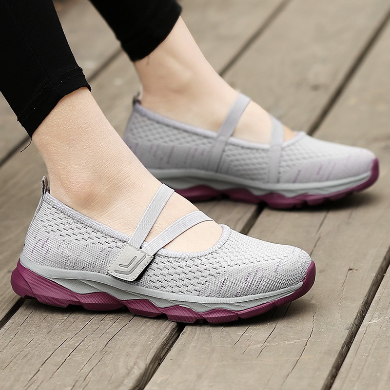 trendy sneakers 2019 women's