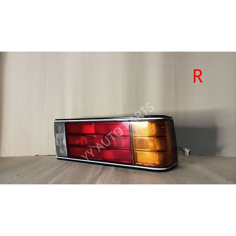 [READY STOCK] NISSAN BLUEBIRD 910 1982 TAIL LIGHTS/TAIL LAMP[100