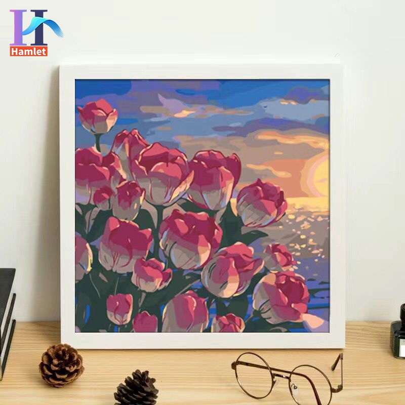 Bức tranh vẽ hoa tulip tươi sáng này là một tác phẩm nghệ thuật tuyệt vời để trang trí cho ngôi nhà của bạn. Không chỉ mang lại sự đẹp mắt mà còn mang đến một cảm giác thư thái và bình yên cho cuộc sống.