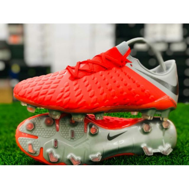 nike hypervenom phantom 3 raised on concrete