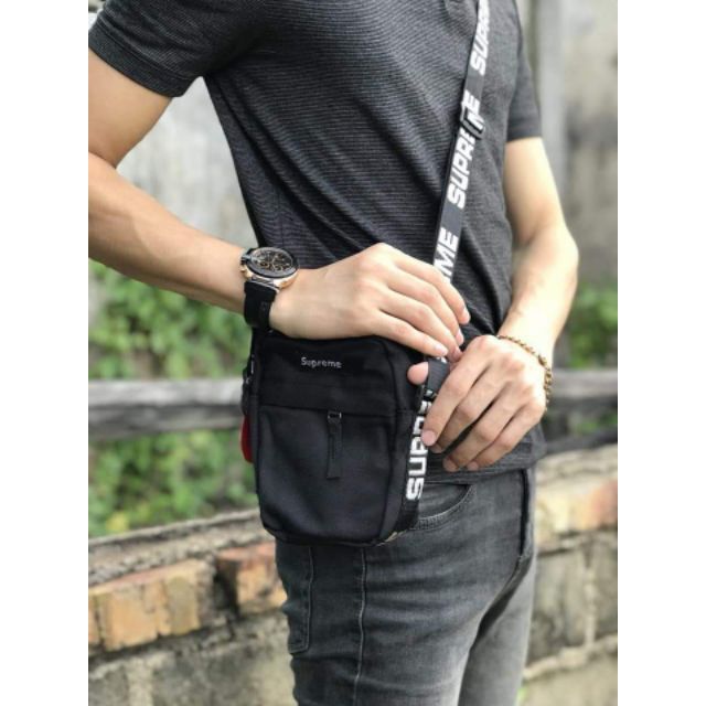 supreme fw18 waist bag on body