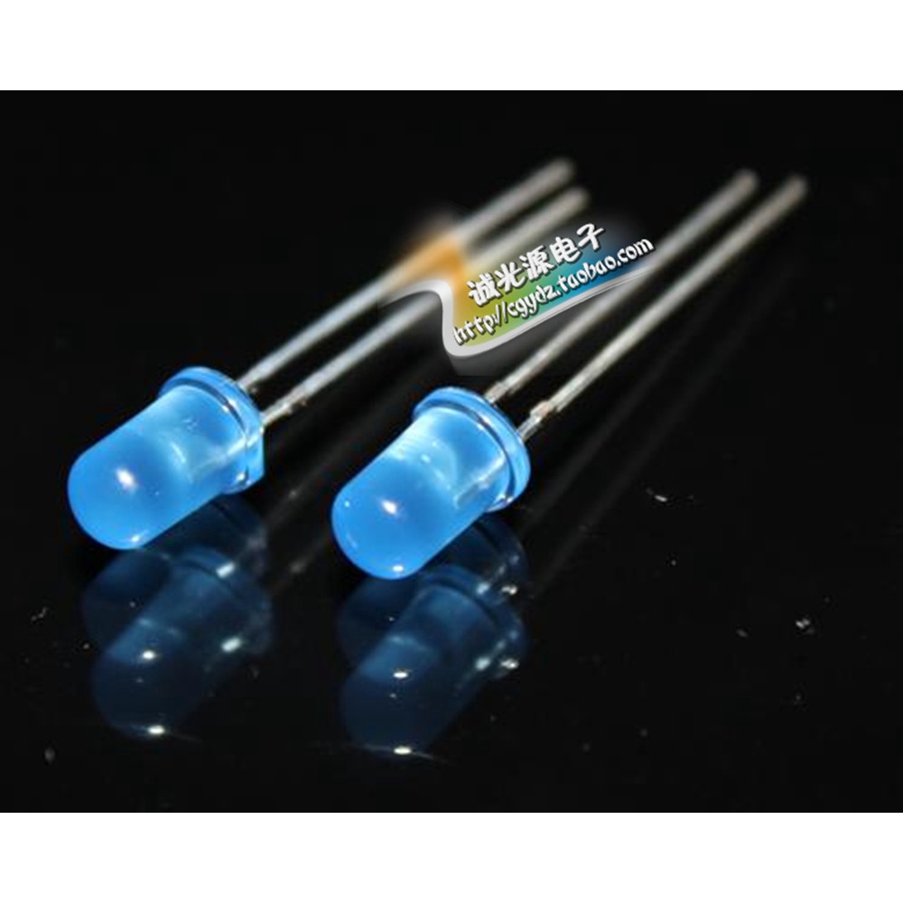 5mm Blue Round Head Side Loose Light Led Luminous 12 Super Bright Light Beads 5mm蓝发蓝圆头有边散光led发光二极体超亮灯珠短脚兰发兰