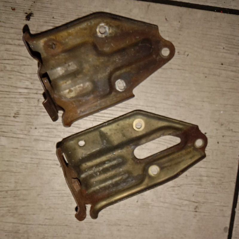 bracket battery stand kancil 660/850 Shopee Malaysia