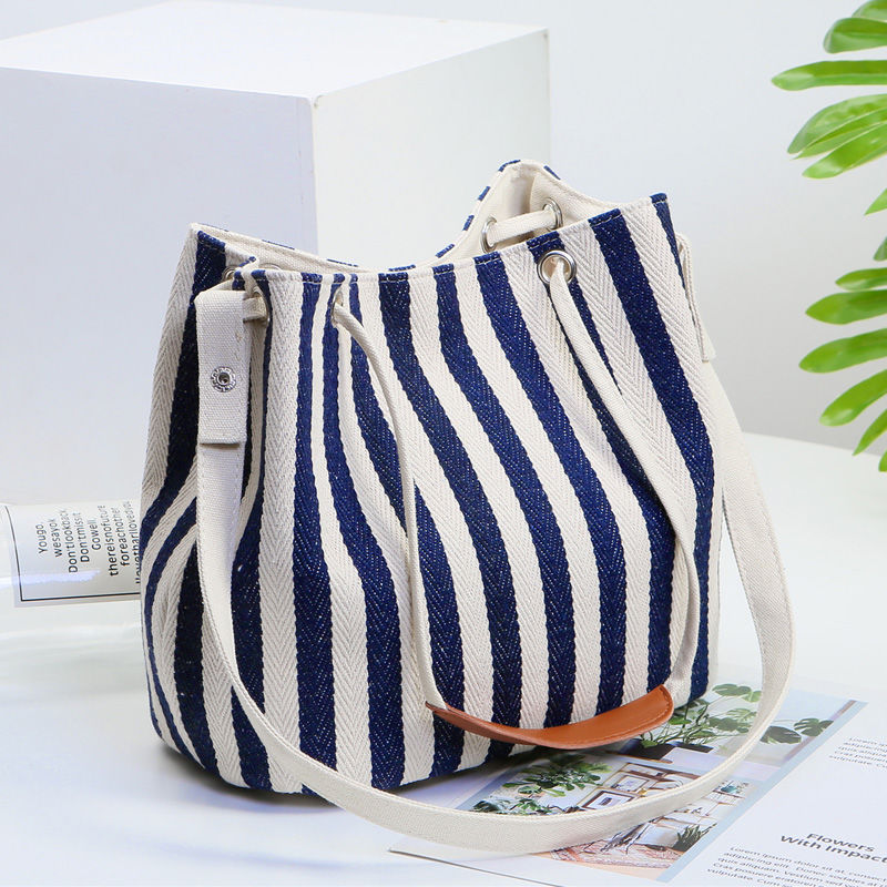 striped shoulder bag