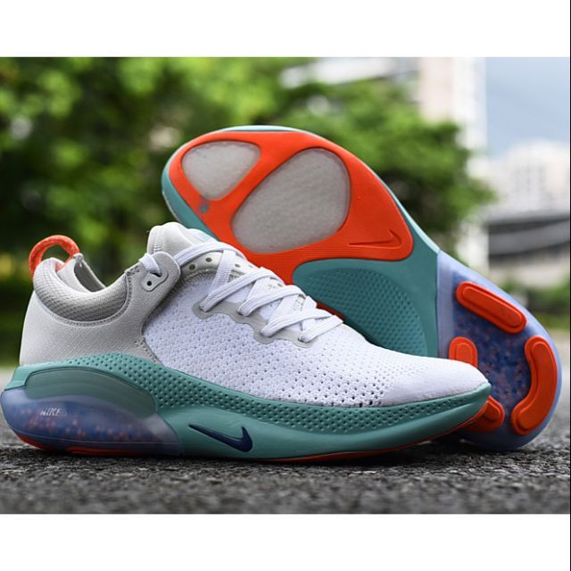 nike original shoes