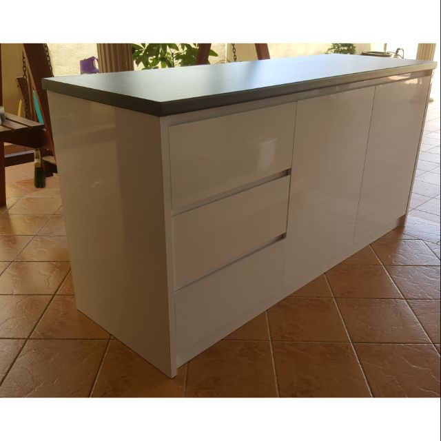 Kitchen cabinet 5'6" | Shopee Malaysia