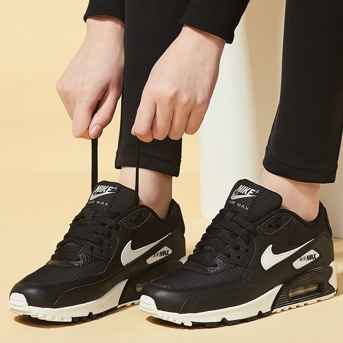 black air max 90 size 5
