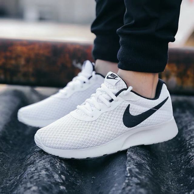 mens canvas nike shoes