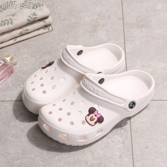 white non slip crocs