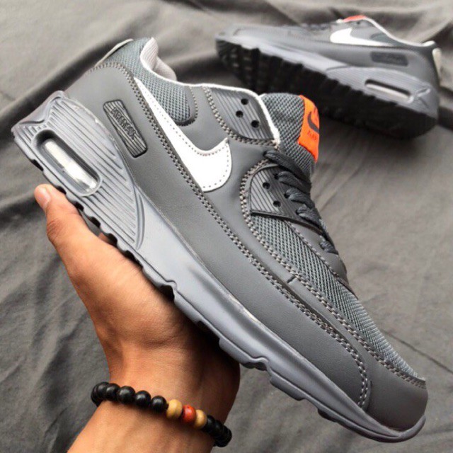 nike silver tag