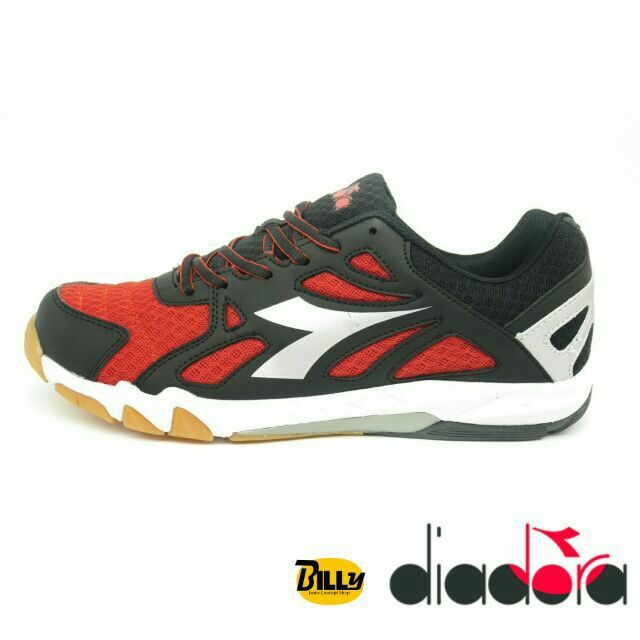 diadora badminton shoes