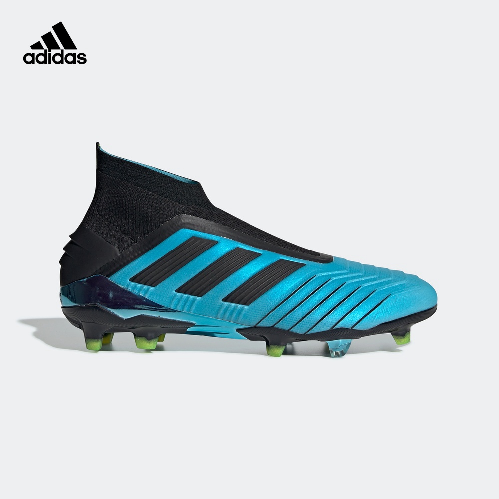 predator soccer shoes