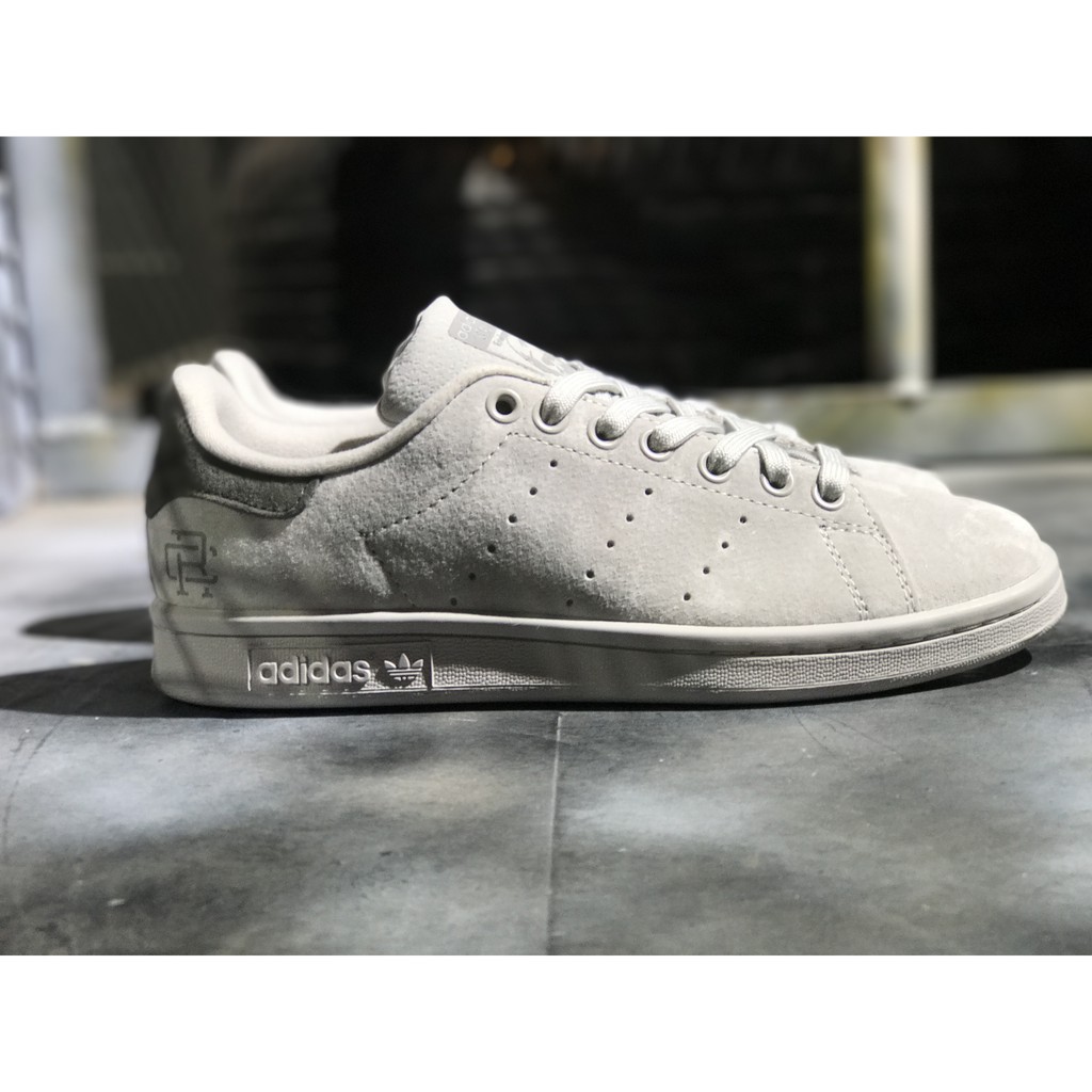 stan smith reigning champ