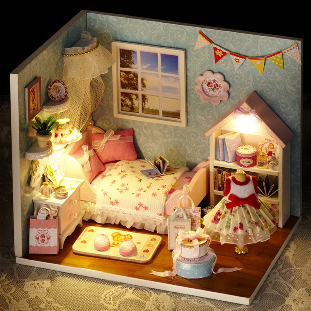 cute room dollhouse