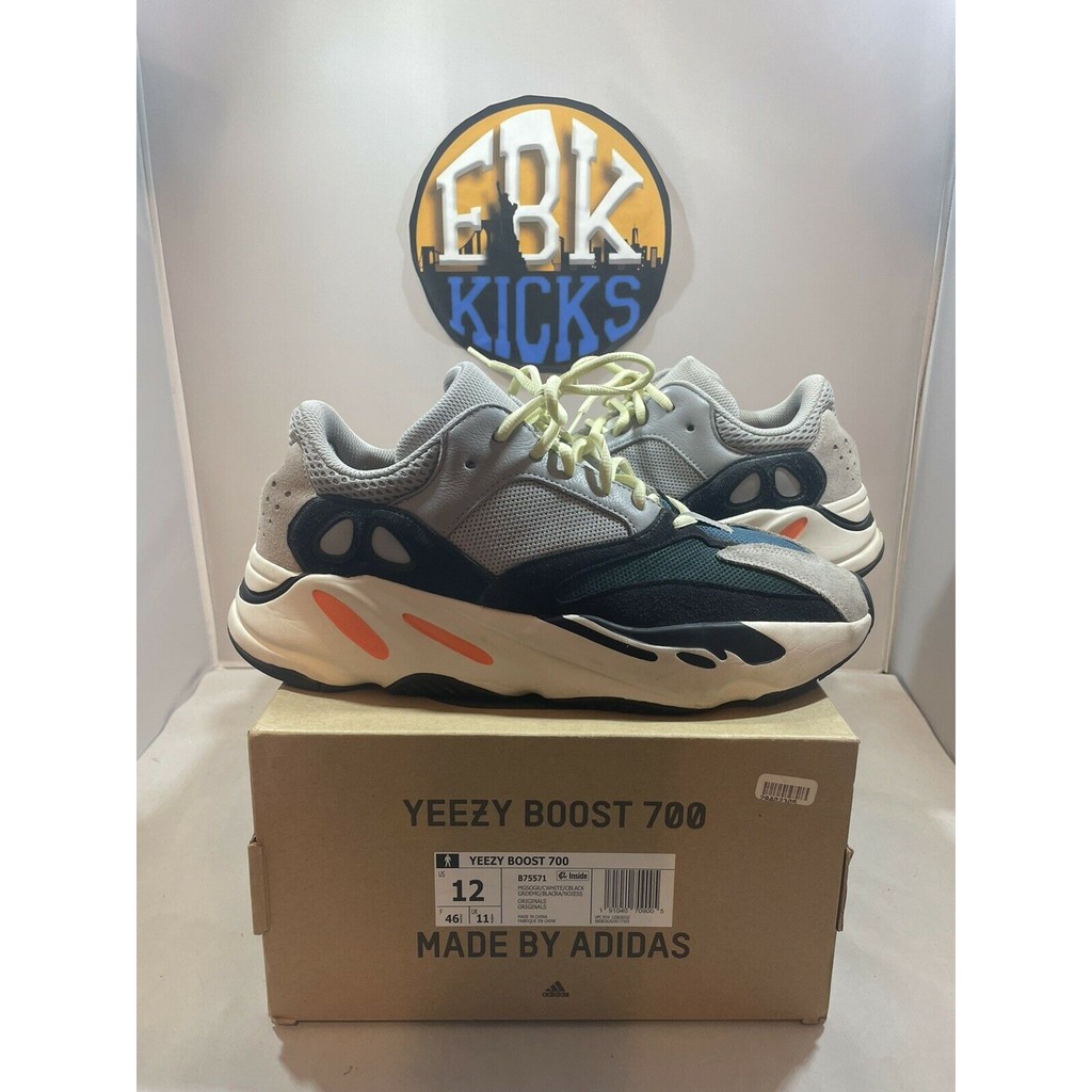 yeezy wave runner size 9