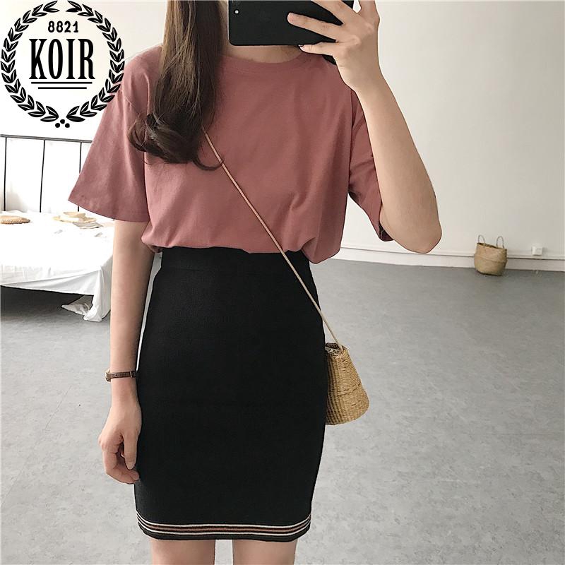 KOIR ONLINE BOUTIQUE Short V-collar sleeve short and loose sleeve with T-shirt