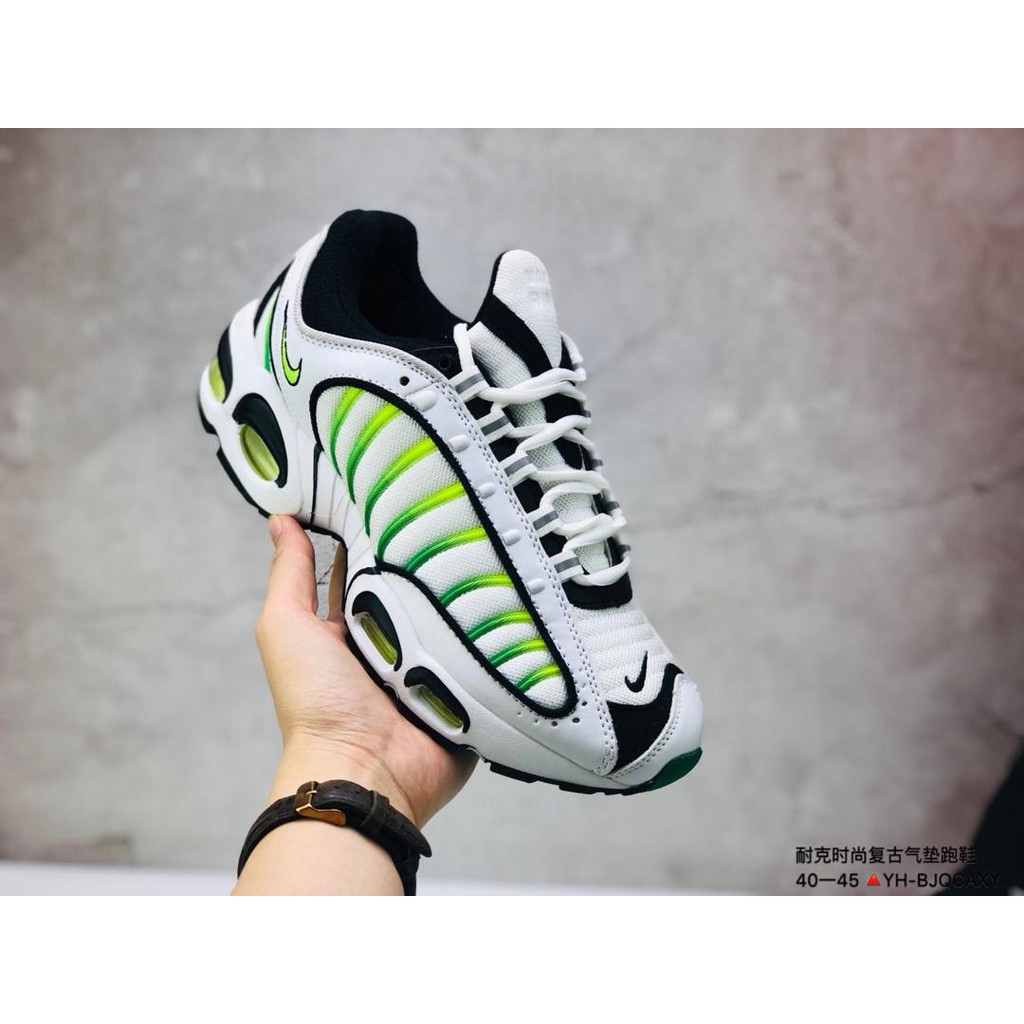 supreme track spikes
