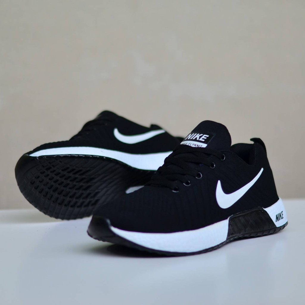 sepatu nike zoom running