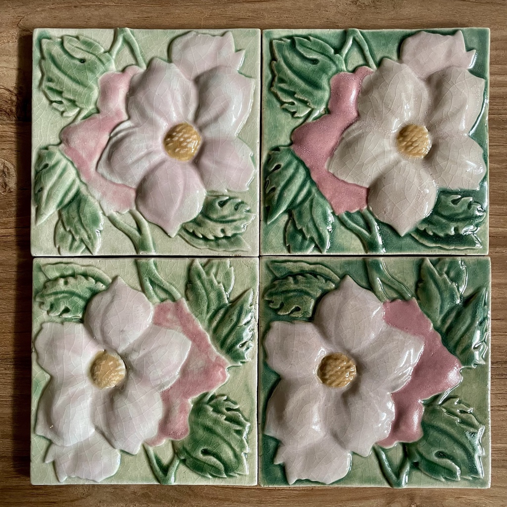 Keceramics Handmade Ceramic Tile Peranakan Pattern 4 (15.5 x 15.5 x 1.5 cm) Malaysian Melaka Home Wall Decoration Accent