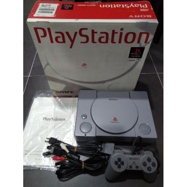 playstation 1 in box