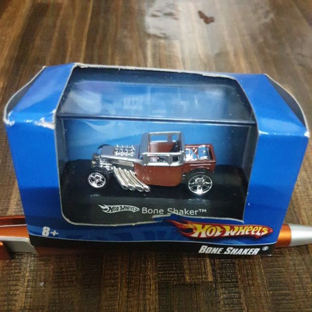 hot wheels blue box
