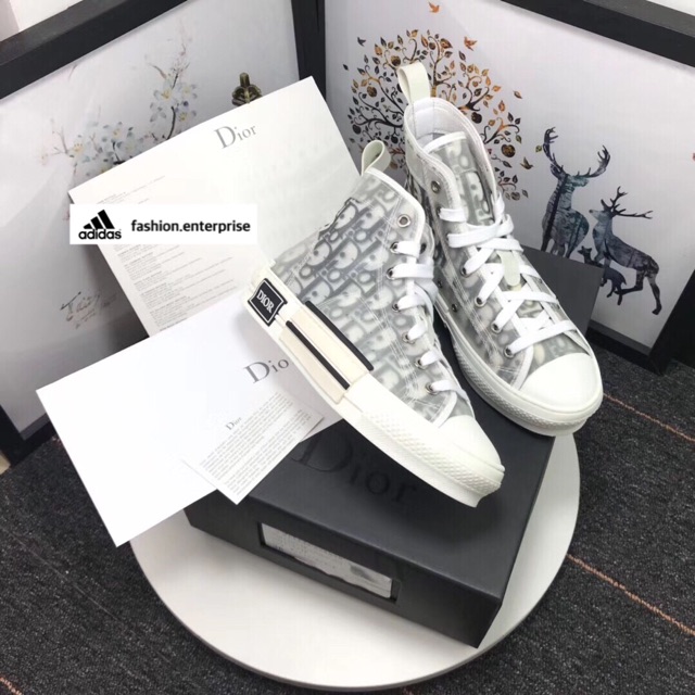 dior kaws converse