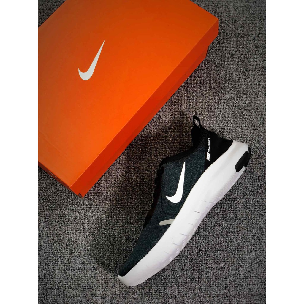 nike flex experience rn 8 on feet