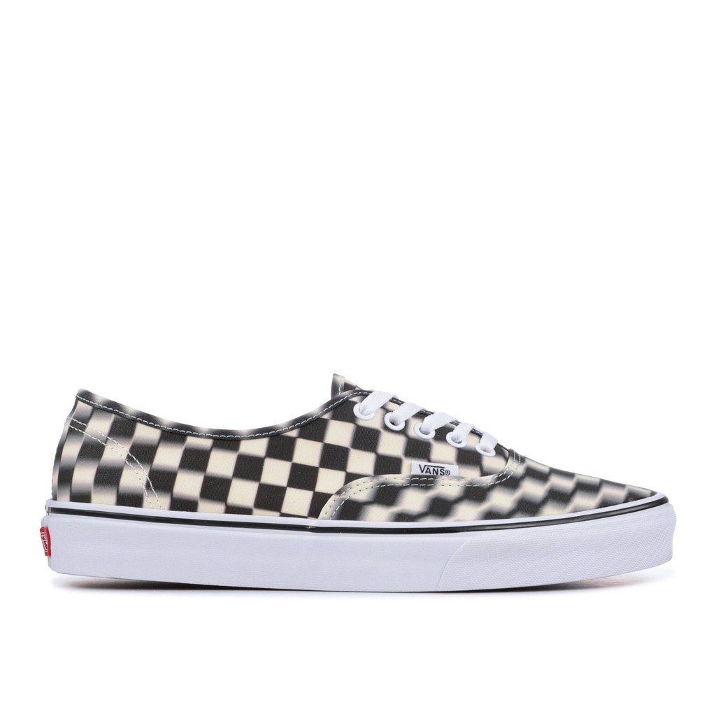 vans blurred checkered