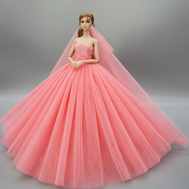 dress the barbie doll