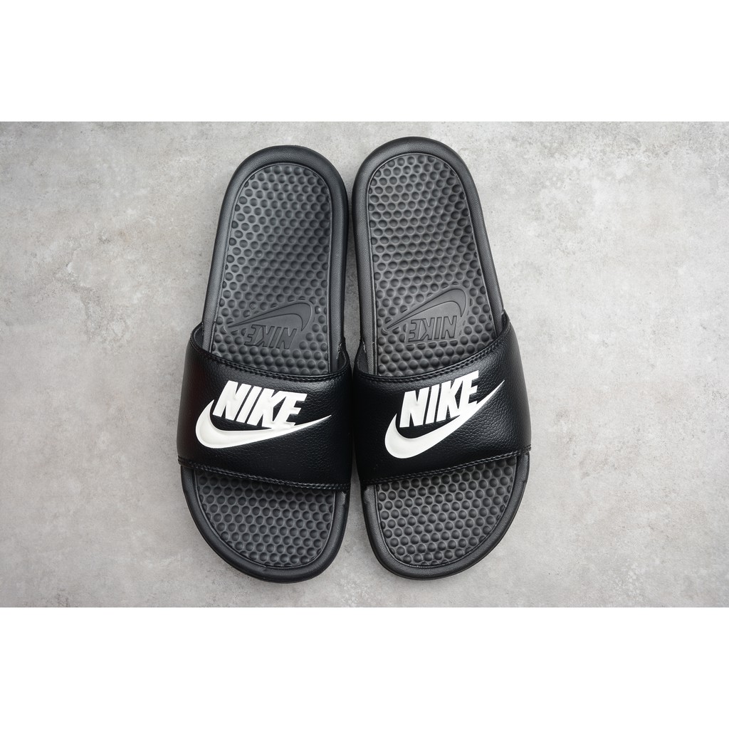 nike squeeze me slippers