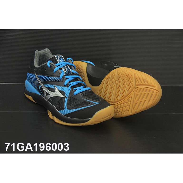 mizuno court shoes badminton