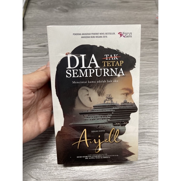 Novel Dia Tetap Sempurna - Anjell | Shopee Malaysia
