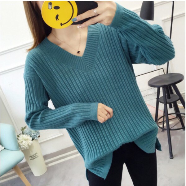loose knitwear