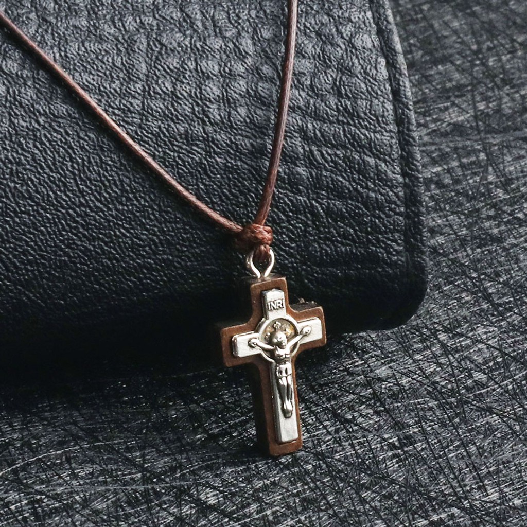 Mini INRI Crucifix Jesus Religious Catholic Wood Cross Pendant Necklace