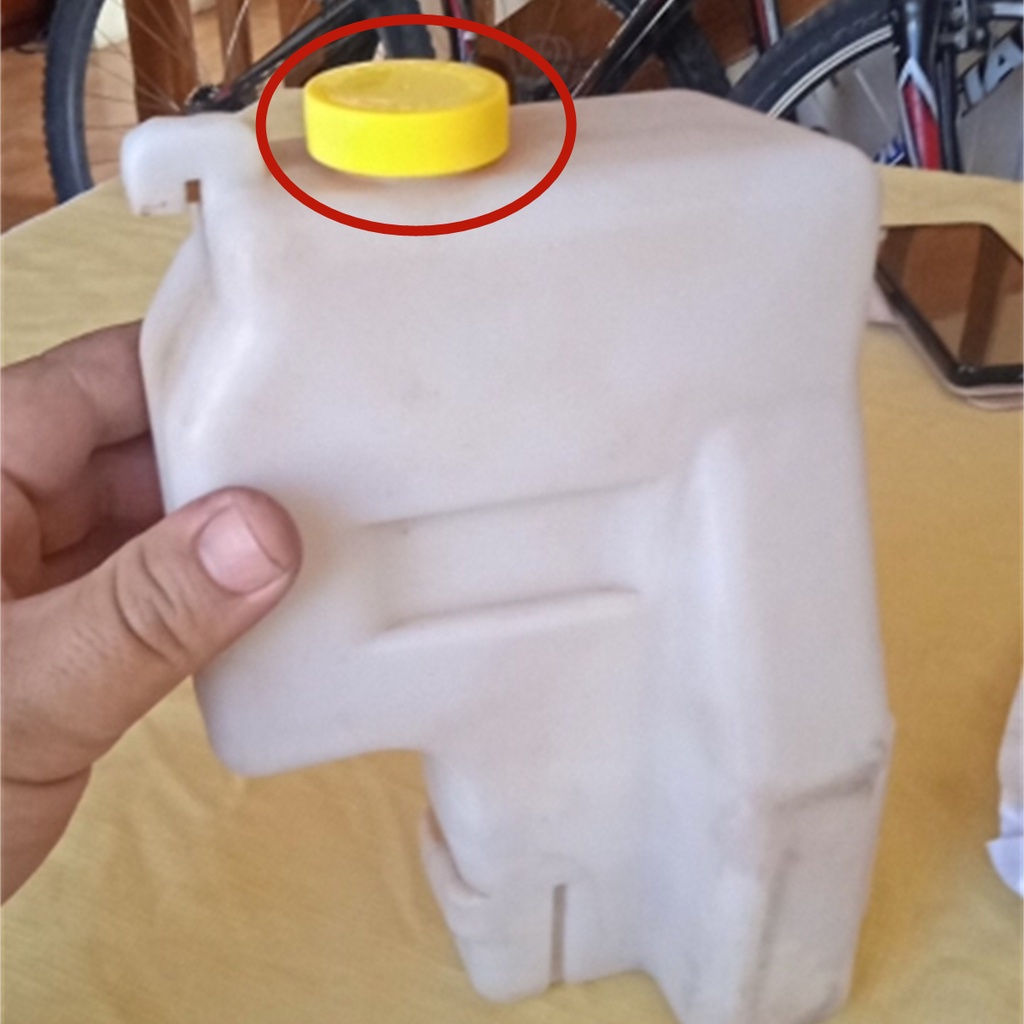 Car Radiator Coolant Overflow Reservoir Cap Cooling Tank Cap for Nissan