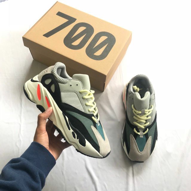 wave runners size 6