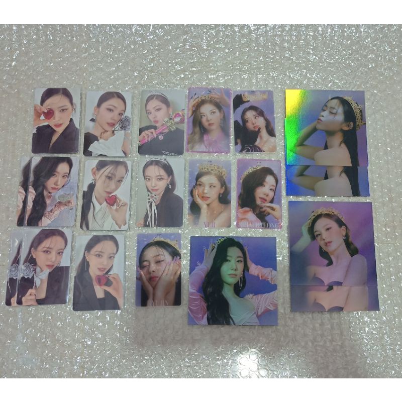 ITZY checkmate album photocards, holo postcard and holo postcard set ...