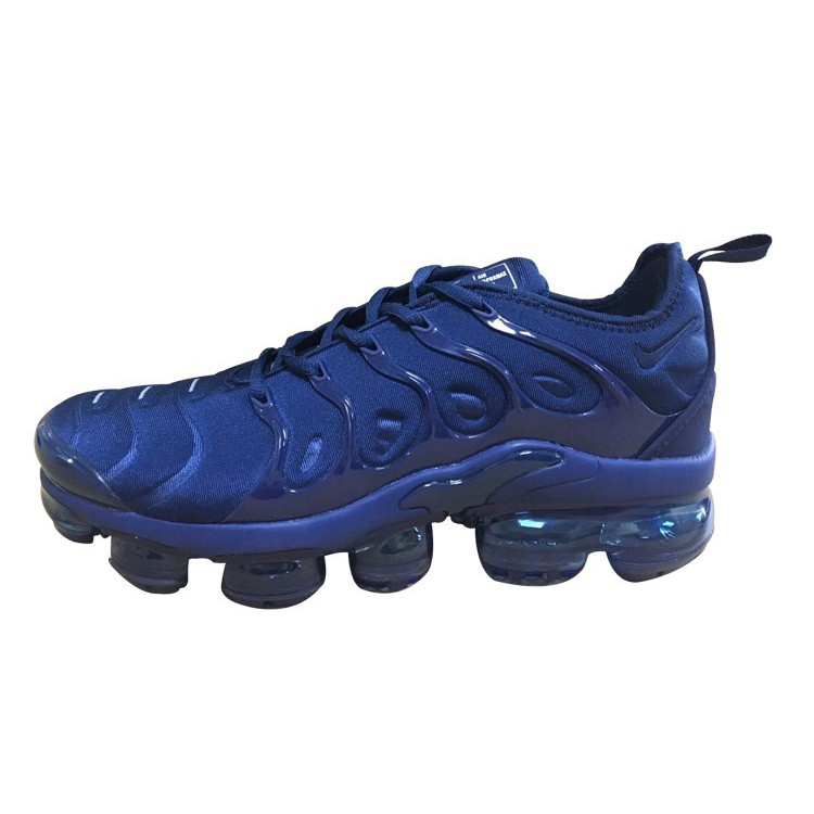 navy blue vapormax plus