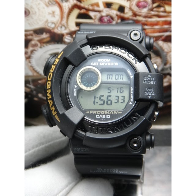 【値下げ】【送料無料】G-SHOCK DW-8200  FROGMAN