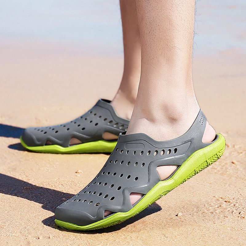 non skid crocs