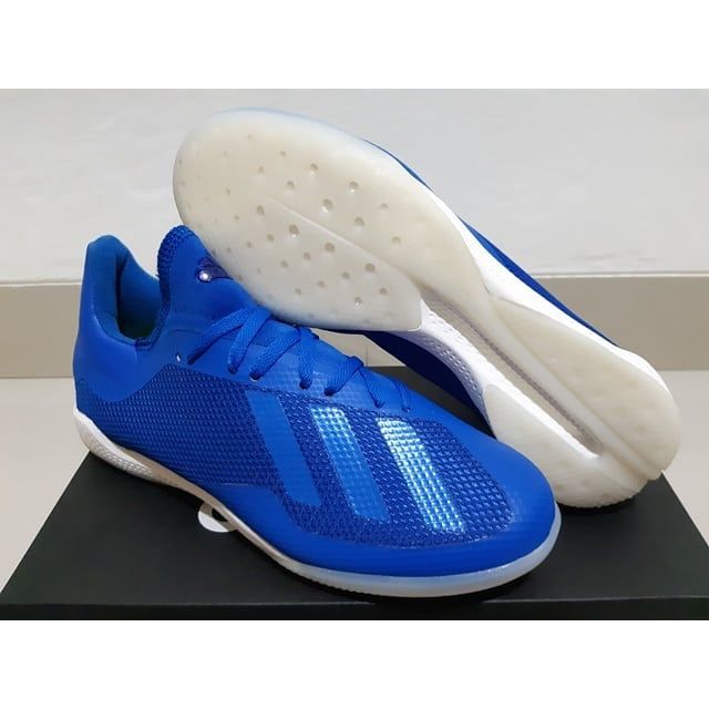 futsal shoes x