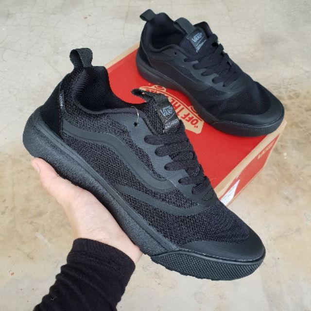 vans ultrarange all black