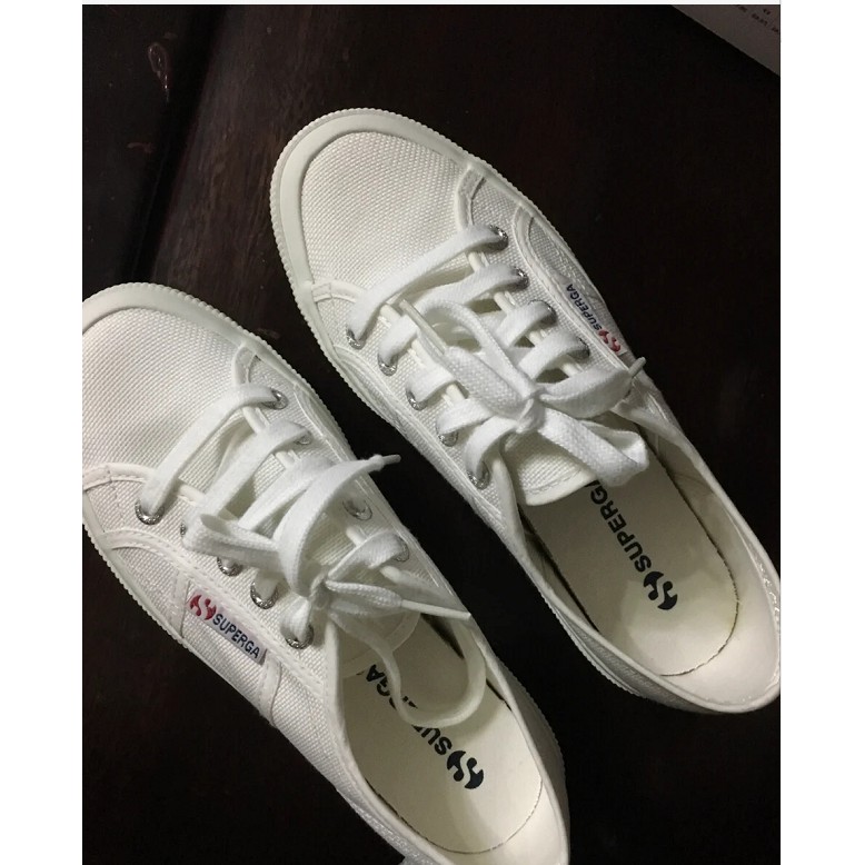 kasut superga