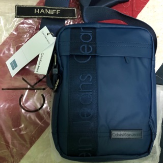 Beg Sling Ck Warna Biru Gelap