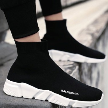 socks style sneakers