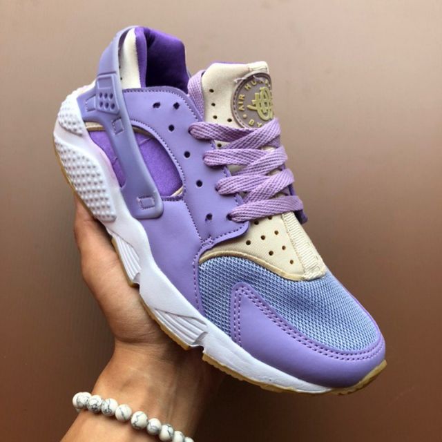 nike huarache blush pink