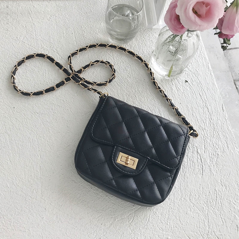 mini chain crossbody bag